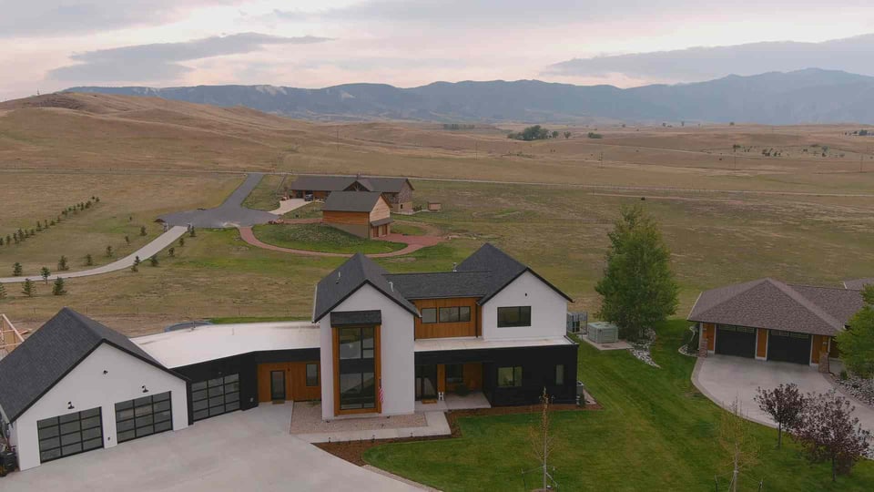 Pros of Building a Custom Home in Wyoming