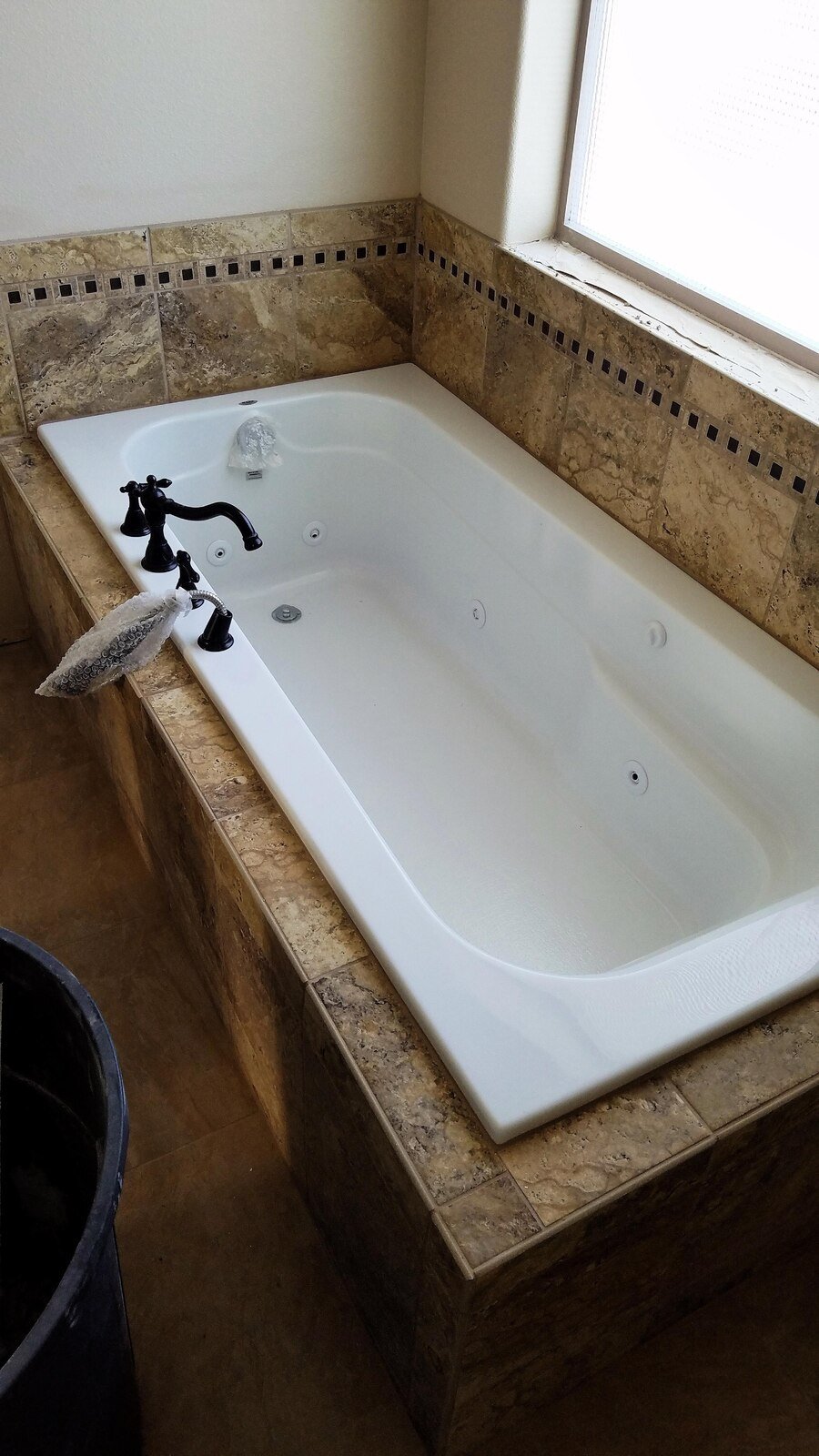 custom spa bath tub installed in custom home in wyoming