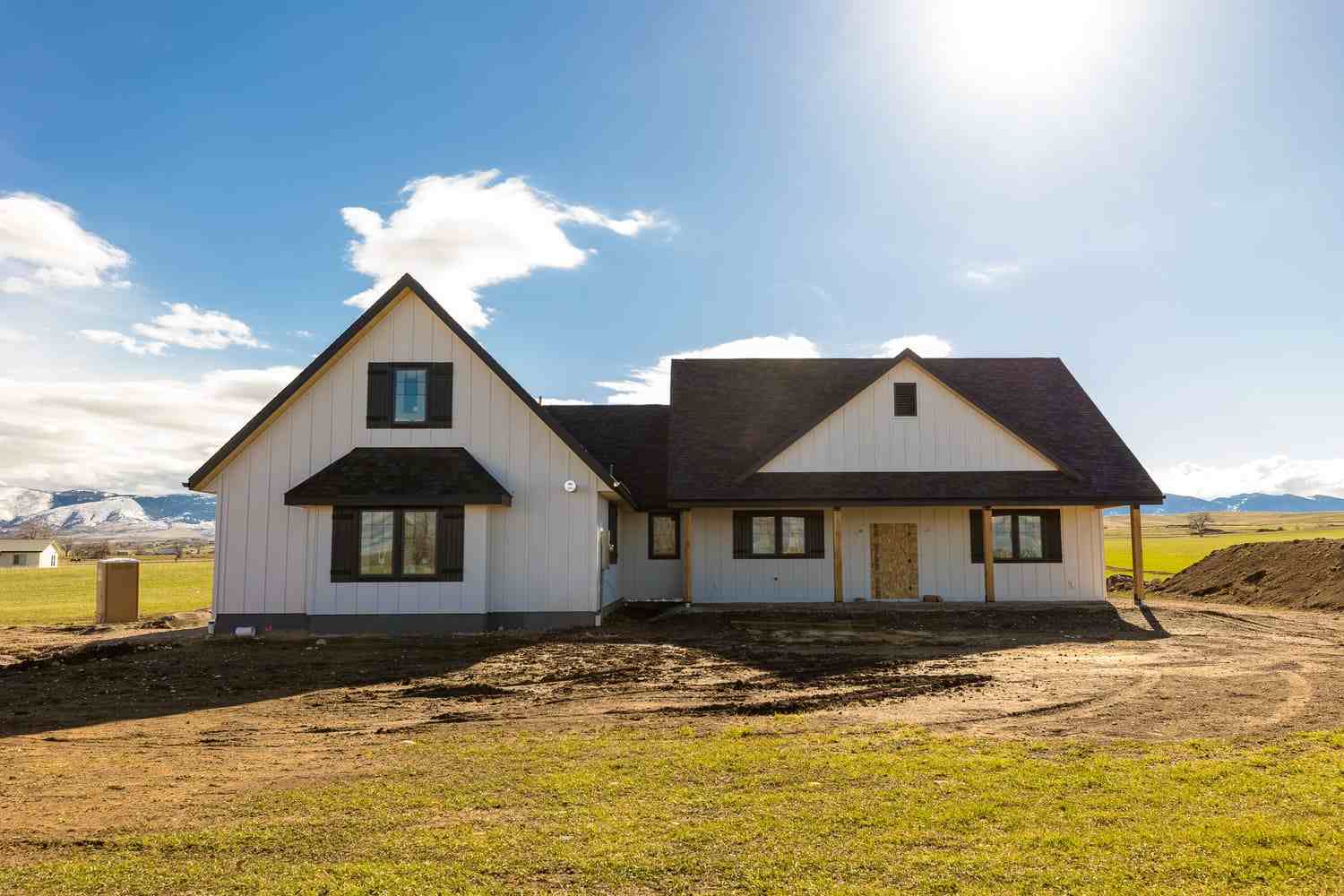 front-view-of-new-construction-exterior-in-wyoming